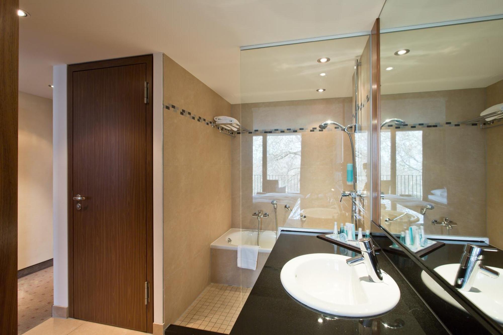 Favorite Parkhotel Mainz Luaran gambar